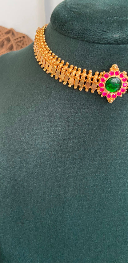 Narayani Palakka Elakathali Choker Set