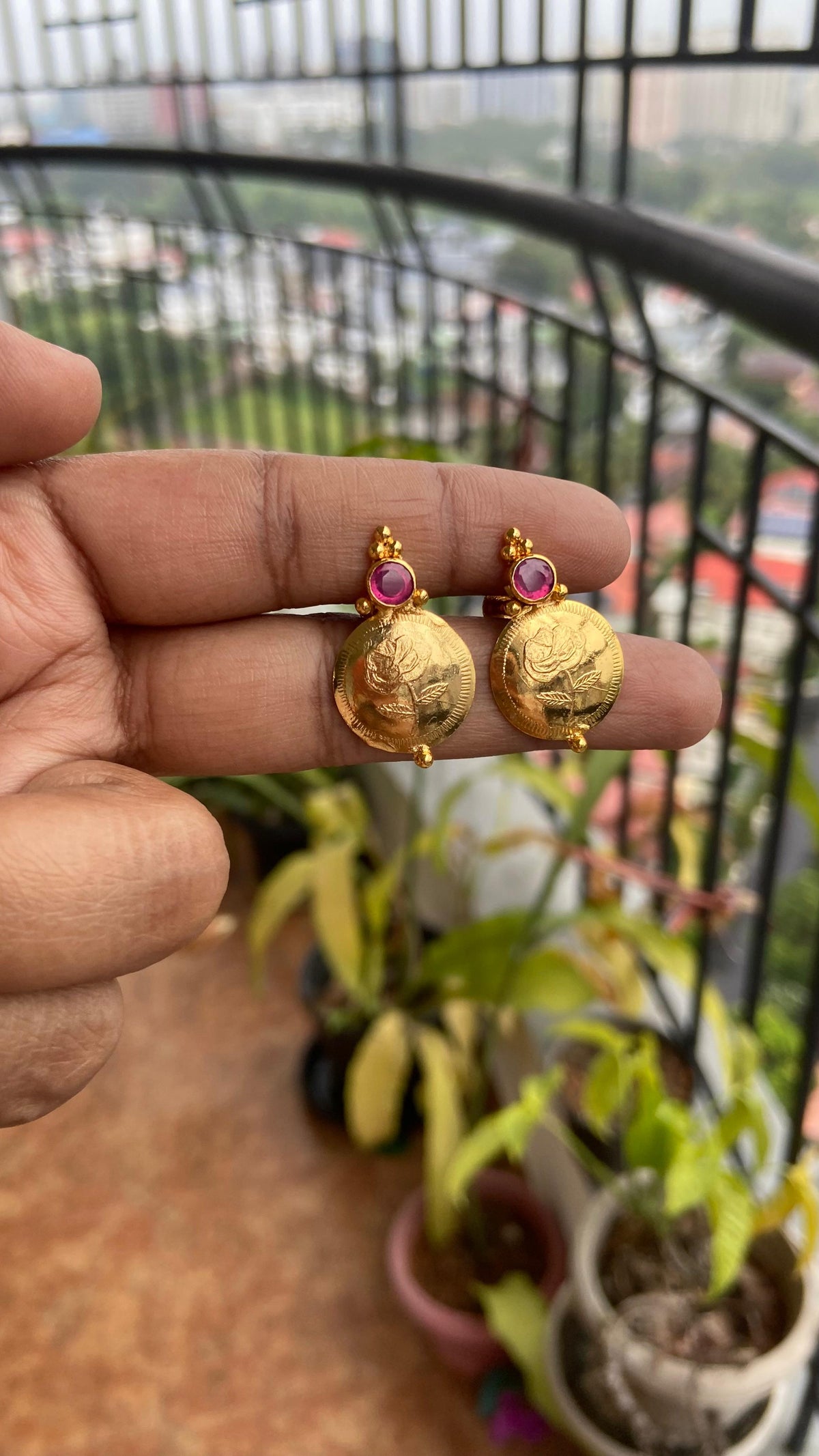 Flower Coin Stud
