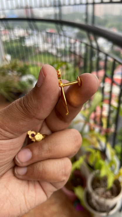 Flower Coin Stud