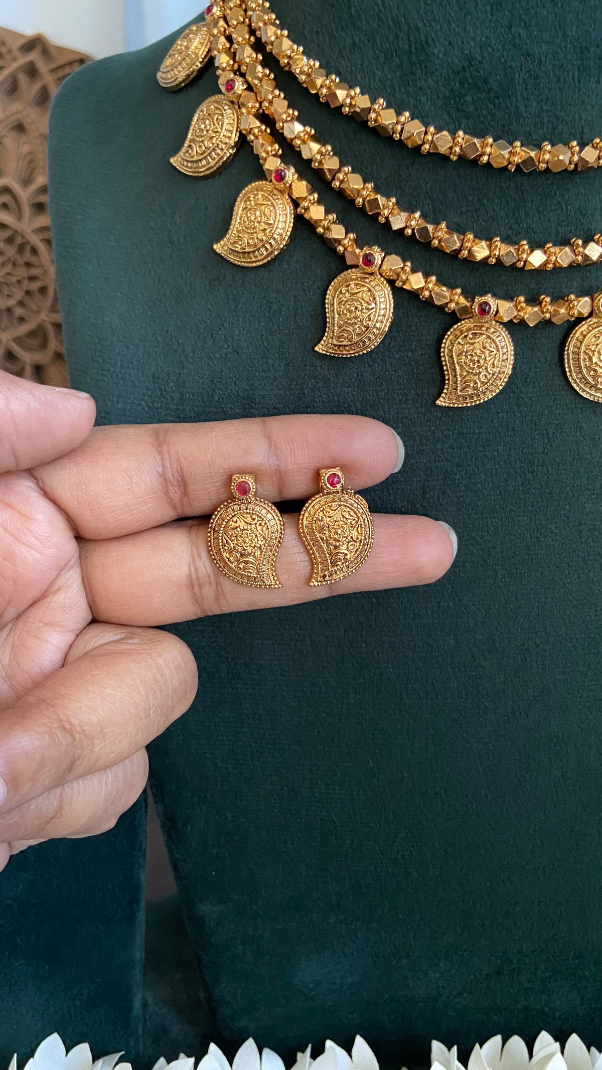 Indira 3 Layer Ashtapailu Mango Necklace Set