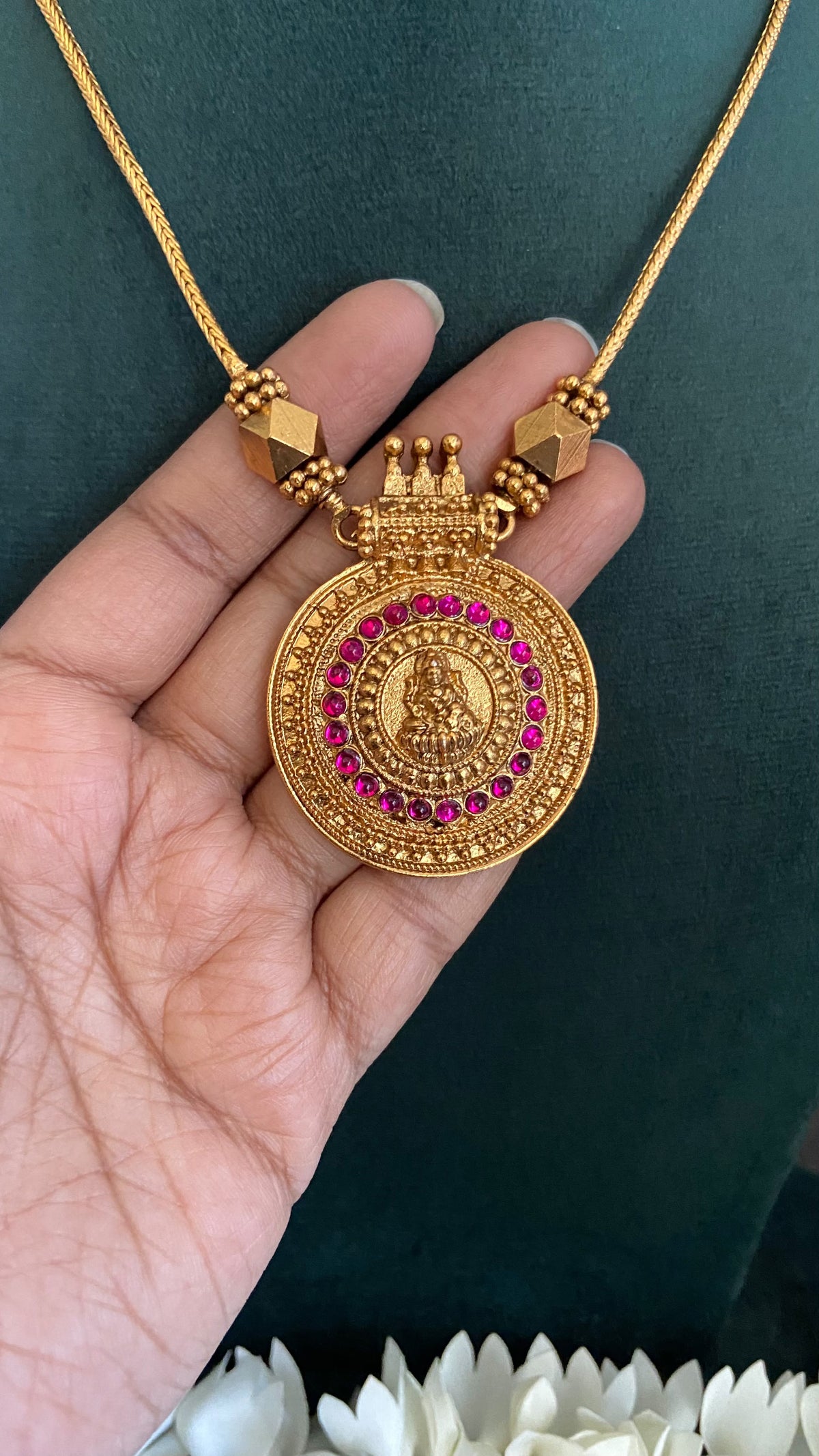 Ehika Lakshmi Pendant Necklace Set