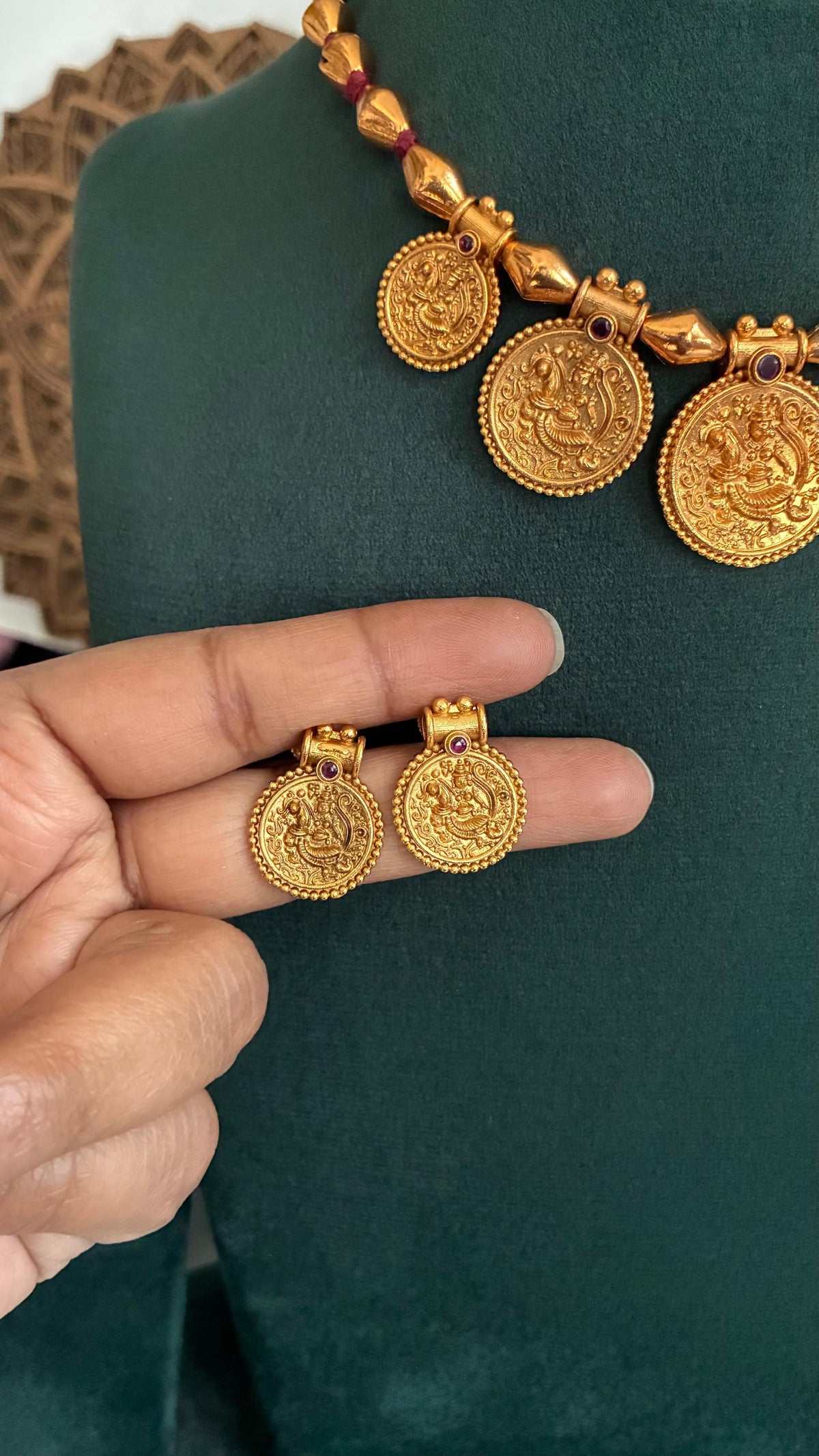 Dhriti Coin Necklace Set