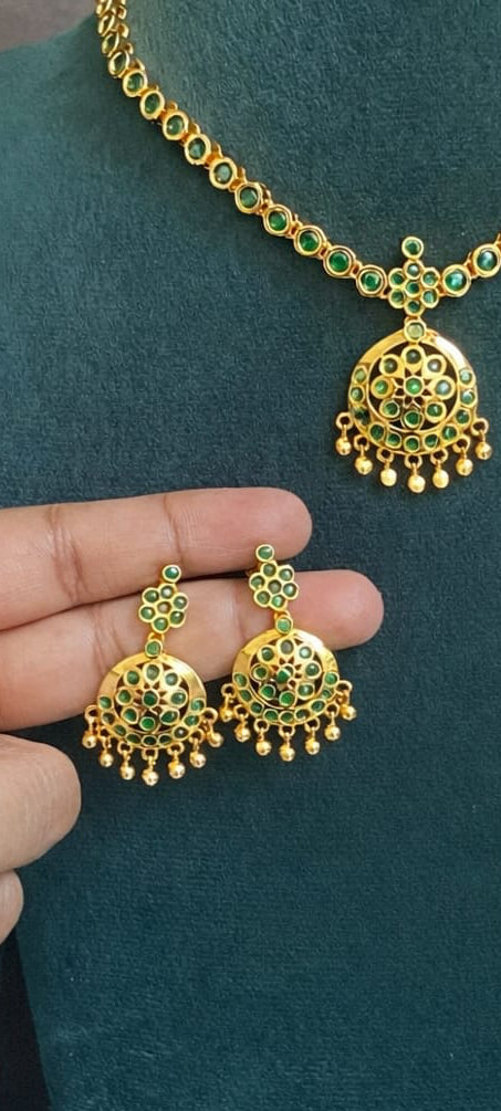 Green Attigai Necklace with Earrings
