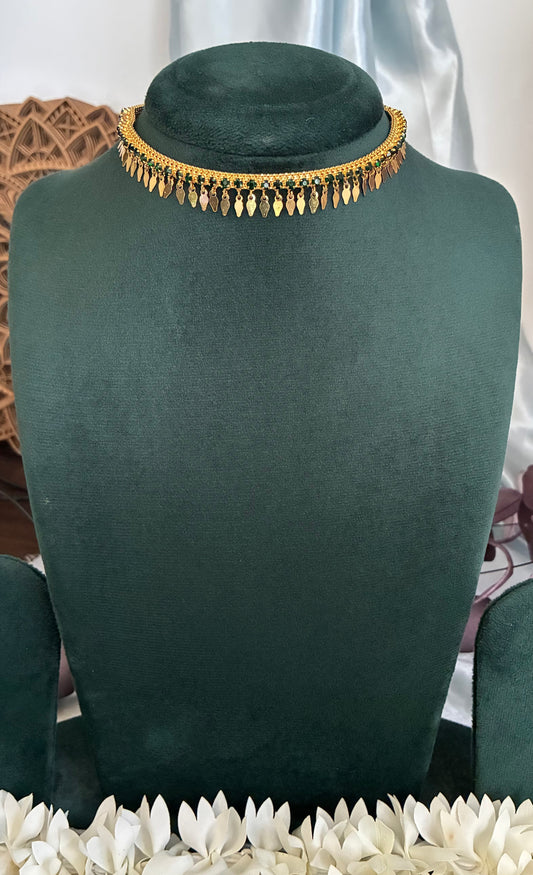 Emerald Hanging Elakkathali Necklace