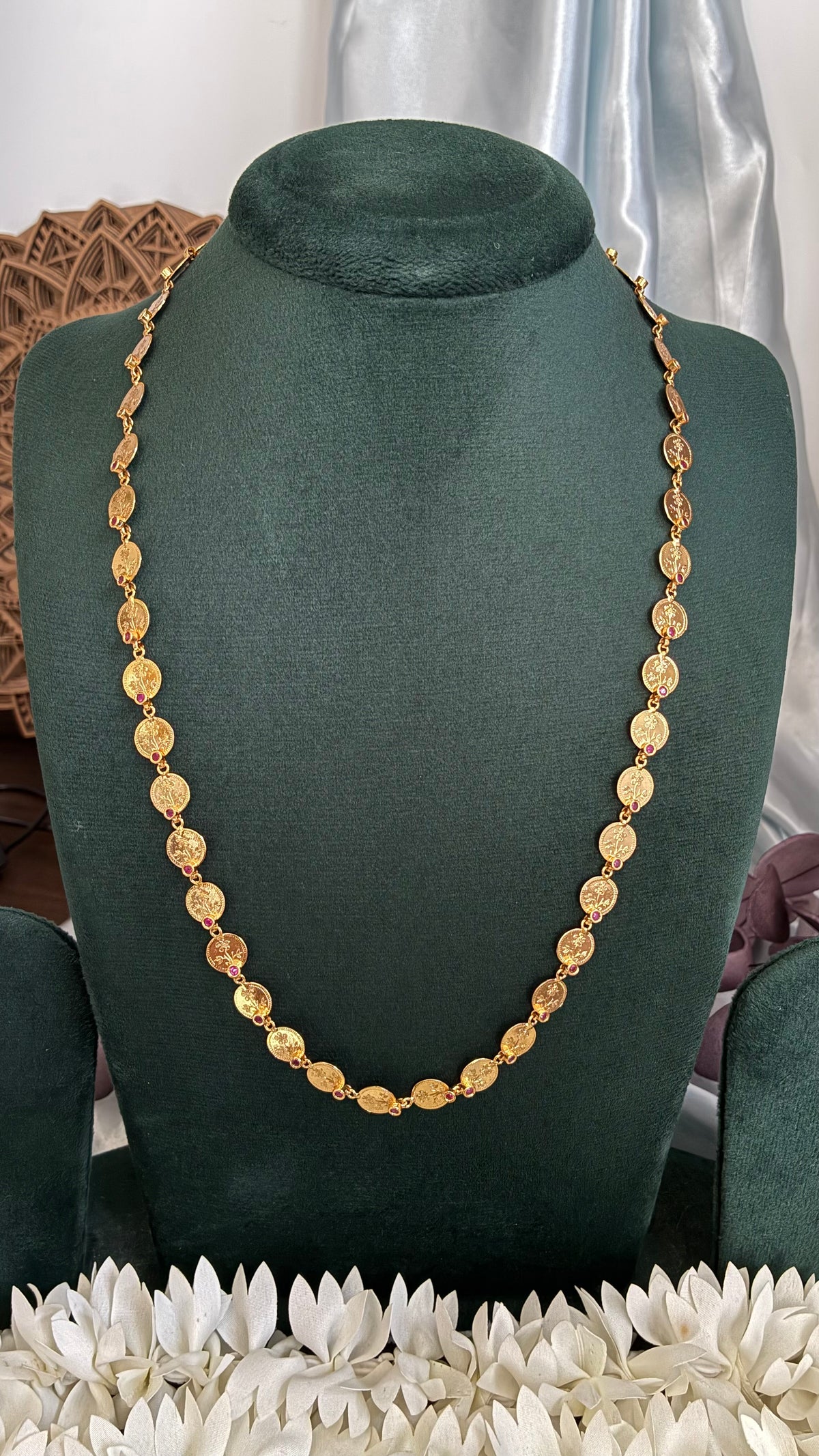 Flower Coin 8 Pidi Necklace