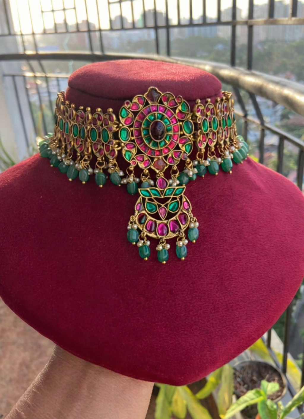 Peacock Bloom Choker Set
